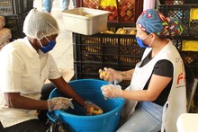 M&aacute;s de 2600 raciones se entregan cada fin de semana en Tecnocentro