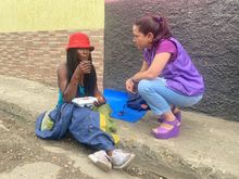 Una esquina gris transformada en vida