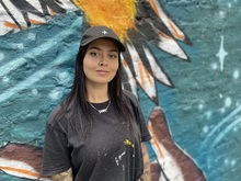 Sara Hern&aacute;ndez, una artista pereirana que pinta de color las calles de Cali