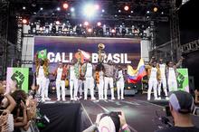 Agrupaci&oacute;n Renacer del Pac&iacute;fico durante su presentaci&oacute;n en Feira Preta, S&atilde;o Paulo