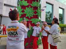 Visitantes del Valle se maravillan con el alumbrado cale&ntilde;o