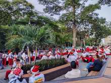 Visitantes del Valle se maravillan con el alumbrado cale&ntilde;o