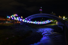 El alumbrado est&aacute; en la Plazoleta del Correo y el Parque Lineal R&iacute;o. 