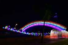 El alumbrado est&aacute; en la Plazoleta del Correo y el Parque Lineal R&iacute;o. 