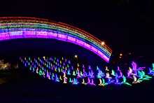 El alumbrado est&aacute; en la Plazoleta del Correo y el Parque Lineal R&iacute;o. 