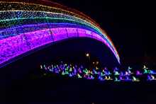 Por primera vez se ilumina el trayecto de la Torre de Cali hasta la Cl&iacute;nica de Nuestra Se&ntilde;ora de los Remedios. 