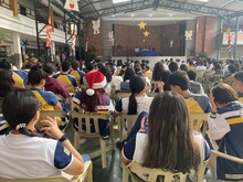 Estudiantes de La Presentaci&oacute;n recibieron reconocimiento simb&oacute;lico como gestores de paz