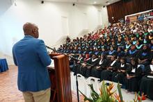 El amor de su familia la impuls&oacute; para lograr la meta m&aacute;s importante de su vida: certificarse como t&eacute;cnica auxiliar en salud oral
