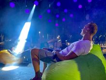 La magia del alumbrado navide&ntilde;o deslumbra a turistas extranjeros