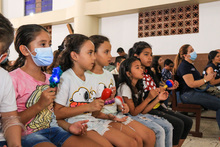 Navidad, sonrisas y cale&ntilde;idad para la ni&ntilde;ez del Barrio Breta&ntilde;a
