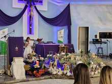 Con regocijo y devoci&oacute;n en la Independencia recibieron el 4to d&iacute;a de la novena navide&ntilde;a