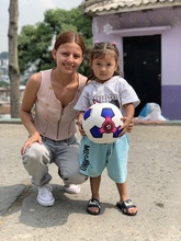 Ni&ntilde;os y ni&ntilde;as de la comuna 20 pasan su tiempo libre lejos de la violencia, gracias al arte y el deporte