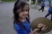 Banda m&uacute;sico marcial del Barrio Berl&iacute;n recibe sus insumos musicales