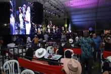 M&aacute;s de 5.000 personas gozaron con el ritmo de 17 Orquestas en el Megaconcierto Cale&ntilde;o