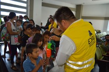 La campa&ntilde;a &ldquo;Un juguete, una sonrisa&rdquo; entreg&oacute; 600 regalos a la ni&ntilde;ez del &aacute;rea de renovaci&oacute;n urbana.