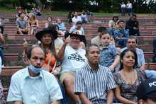 El Teatro al Aire Libre Los Cristales tambi&eacute;n vive el ambiente de Feria