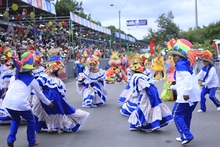 La Feria le abri&oacute; las puertas a otros municipios y sus comparsas