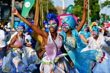 Francia M&aacute;rquez no se perdi&oacute; el desfile del Cali Viejo