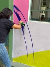 Manos colmadas de amor llenaron de color las paredes del Geri&aacute;trico San Miguel