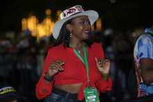 &ldquo;Pa&rsquo; gozar hasta ma&ntilde;ana&rdquo;: cale&ntilde;os clamaron esta frase en el cierre de la Gran Verbena del Oriente