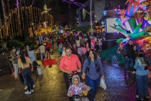 &iexcl;Alumbrado navide&ntilde;o de Cali sin&oacute;nimo de uni&oacute;n familiar, reactivaci&oacute;n econ&oacute;mica, cultura ciudadana y mucha alegr&iacute;a!