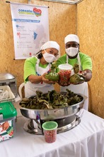 Son 2.600 gestores y gestoras que brindan su tiempo, habilidades y acompa&ntilde;amiento en los comedores comunitarios del programa.