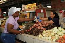 Cali no registra escasez de productos en plazas de mercado