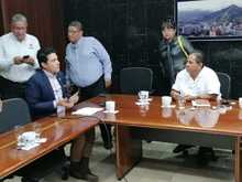 Reuni&oacute;n con gremio de taxistas para socializar posibles cambios al c&oacute;digo de tr&aacute;nsito