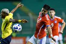 Familias acompa&ntilde;an a sus talentos del f&uacute;tbol en el Suramericano Sub 20