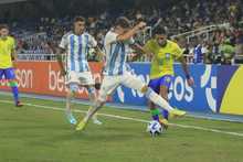 En Cali, Brasil gan&oacute; el cl&aacute;sico del Suramericano Sub 20 y espera a Colombia