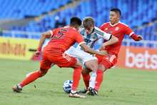 Argentina venci&oacute; a Per&uacute; y mantiene su ilusi&oacute;n en el Suramericano Sub 20 