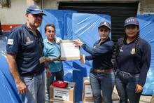 Alcaldía de Cali entregó ayudas humanitarias a familias afectadas por incendio en Los Chorros