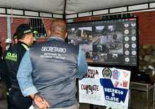 En Cali las autoridades implementan el &acute;Plan Padrino &lsquo;para generar entornos escolares m&aacute;s seguros