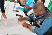 En Cali las autoridades implementan el &acute;Plan Padrino &lsquo;para generar entornos escolares m&aacute;s seguros