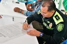 En Cali las autoridades implementan el &acute;Plan Padrino &lsquo;para generar entornos escolares m&aacute;s seguros