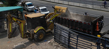 Comienza proceso de limpieza de la Estaci&oacute;n de Transferencia de la carrera 50 al oriente de Cali