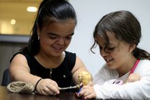 En el Primer Encuentro de Personas de Talla Baja se dio a conocer la oferta institucional de la Alcald&iacute;a