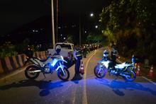 V&iacute;a al mar permanece cerrada a la altura de la "vuelta del cerezo"