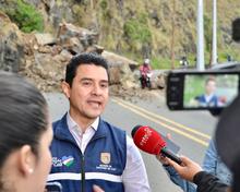 Movilidad contin&uacute;a haciendo presencia en derrumbe del kil&oacute;metro 14