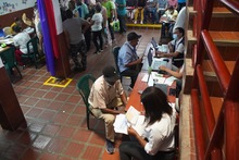 Secretar&iacute;a de Vivienda promueve procesos titulaci&oacute;n en Alfonso Bonilla Arag&oacute;n