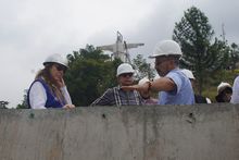 Tramo 5 de Cristo Rey ya cuenta con el 100% de los muros de contenci&oacute;n