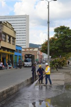 EDRU sigue interviniendo puntos cr&oacute;nicos de basuras en el centro de Cali