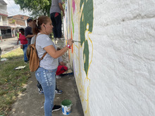 Con un mural, la comunidad del barrio La Independencia rinde homenaje a la naturaleza