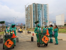 &ldquo;Si por la Calle 15 vas pasando&hellip; Un entorno limpio vas hallando&rdquo;