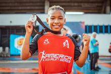 La Mechita pint&oacute; de rojo las calles de Cali