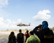 &lsquo;Bambi Bucket&rsquo;, el arma para sofocar posibles incendios en Cali
