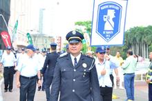 En Cali los agentes de tr&aacute;nsito cumplen 50 a&ntilde;os cuidando lo m&aacute;s preciado, la vida