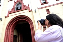 Futuros arquitectos de Manizales visitaron obra del edificio Coltabaco