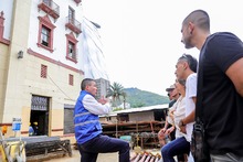 Futuros arquitectos de Manizales visitaron obra del edificio Coltabaco
