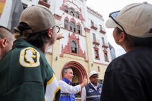 Futuros arquitectos de Manizales visitaron obra del edificio Coltabaco